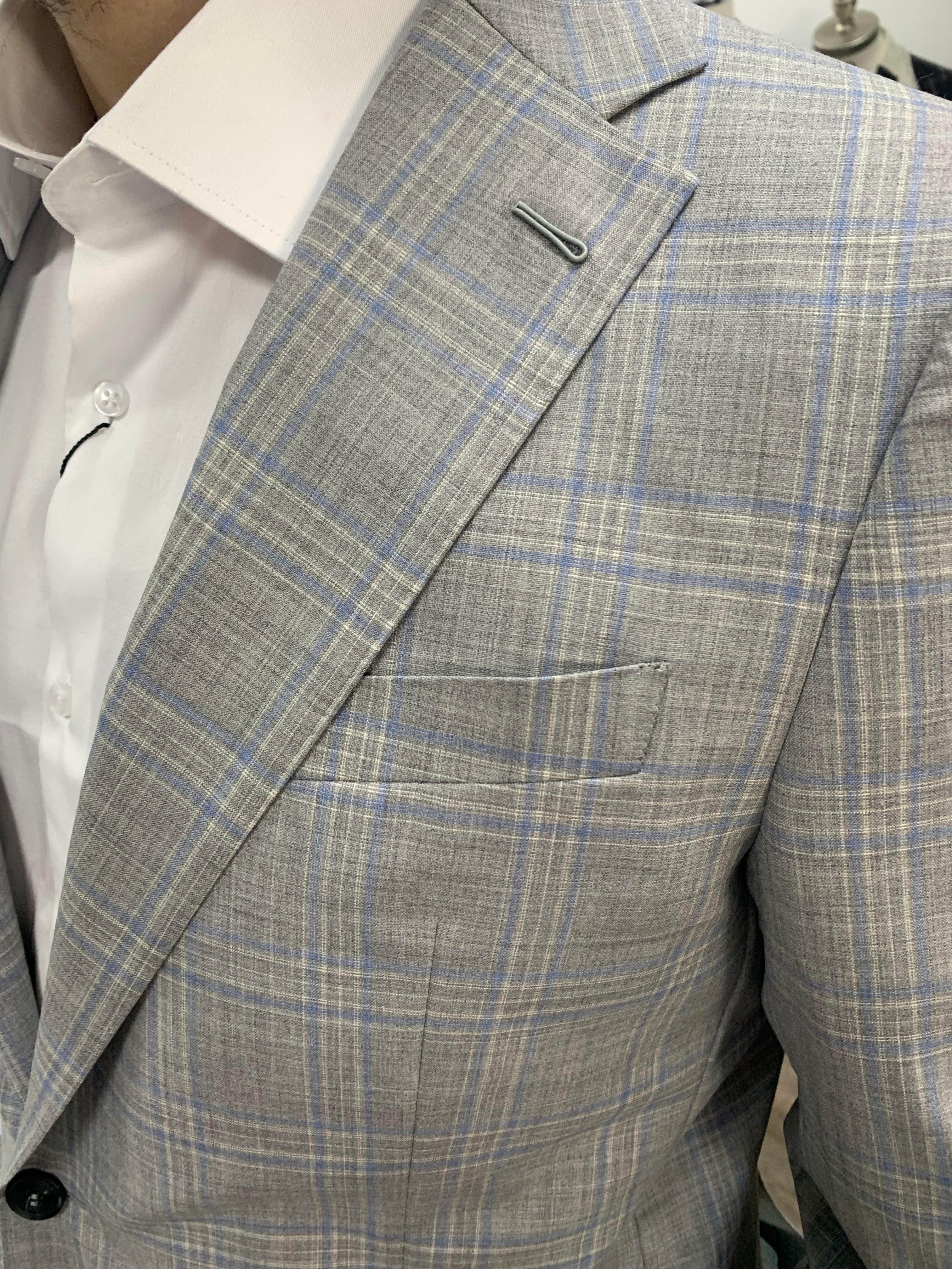 Tailored suits and tuxedos custom made in Jacksonville compared with off the rack options for weddings formal events and business wear early ordering recommended